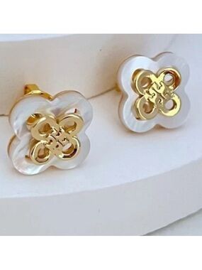 ❌SALE ❌Tori Burch Kira Clover Stacked Studs Classic Simple Lady Earrings.